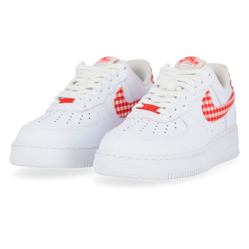 ZAPATILLAS NIKE AIR FORCE 1 07 MUJER Chelsea