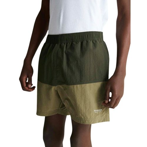 Short Hombre Revolver Maui