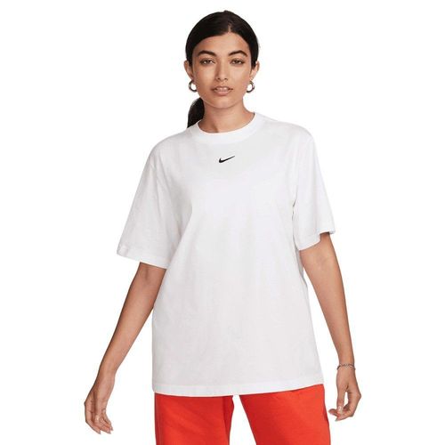 Remera Mujer Nike Essentials