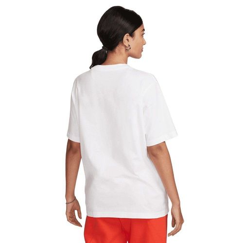 Remera Mujer Nike Essentials